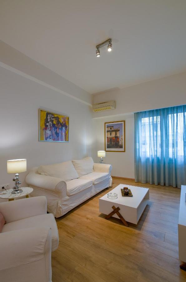 Nice 1Bd Apartment Close To Metro Station Ampelokipoi Athen Eksteriør bilde