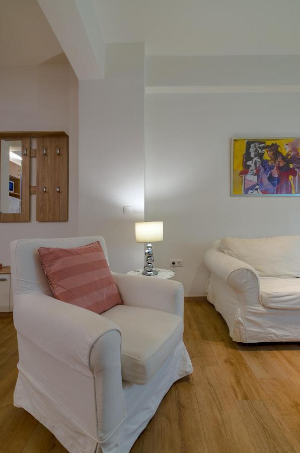 Nice 1Bd Apartment Close To Metro Station Ampelokipoi Athen Eksteriør bilde